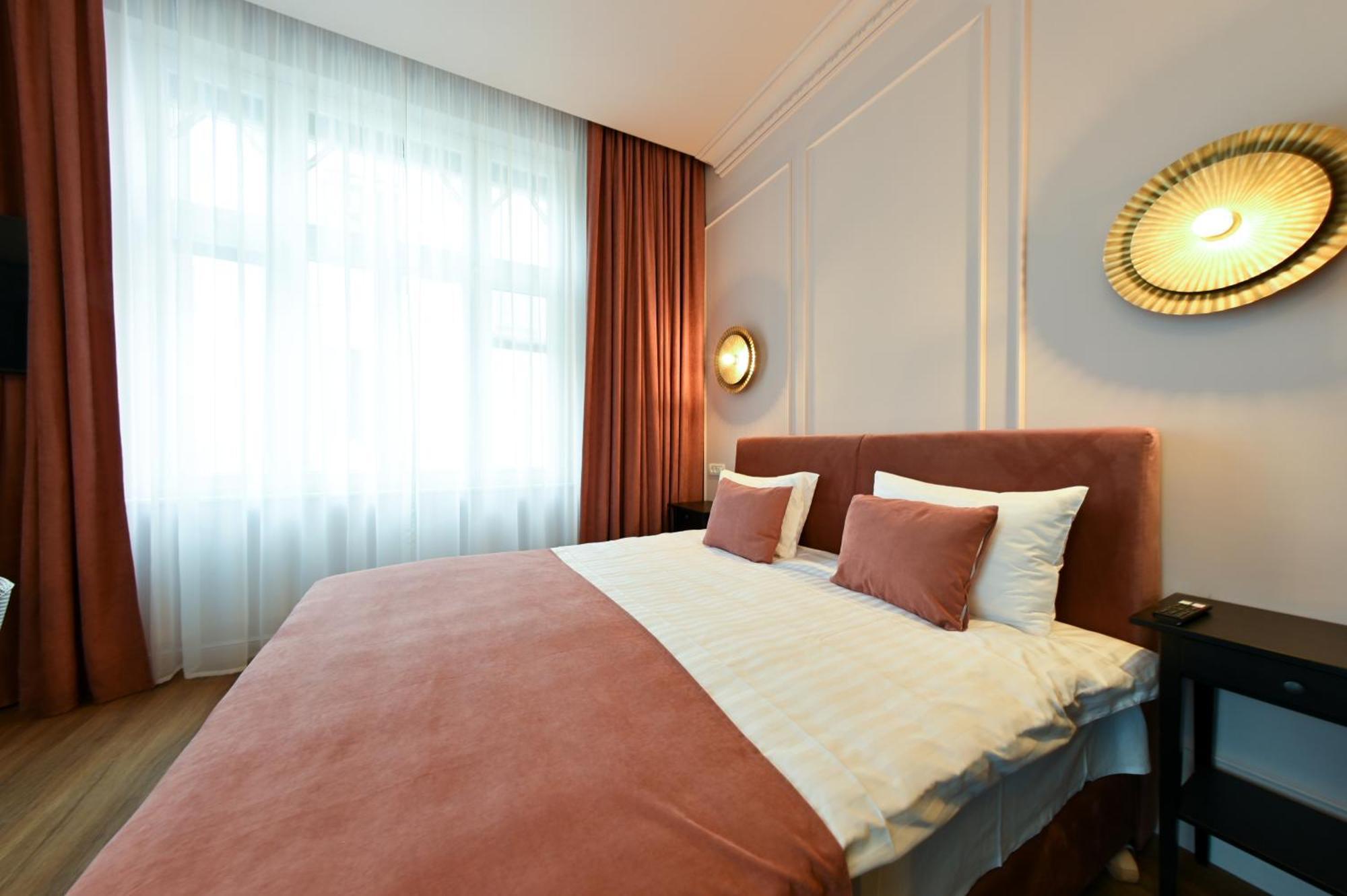 Leda Residence Oradea Eksteriør billede